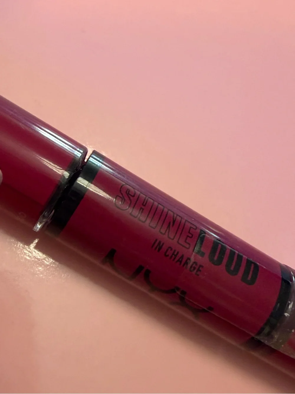 NYX Dual-Ended Lip Cream and gloss in Vibrant magenta hot Pink - In Charge